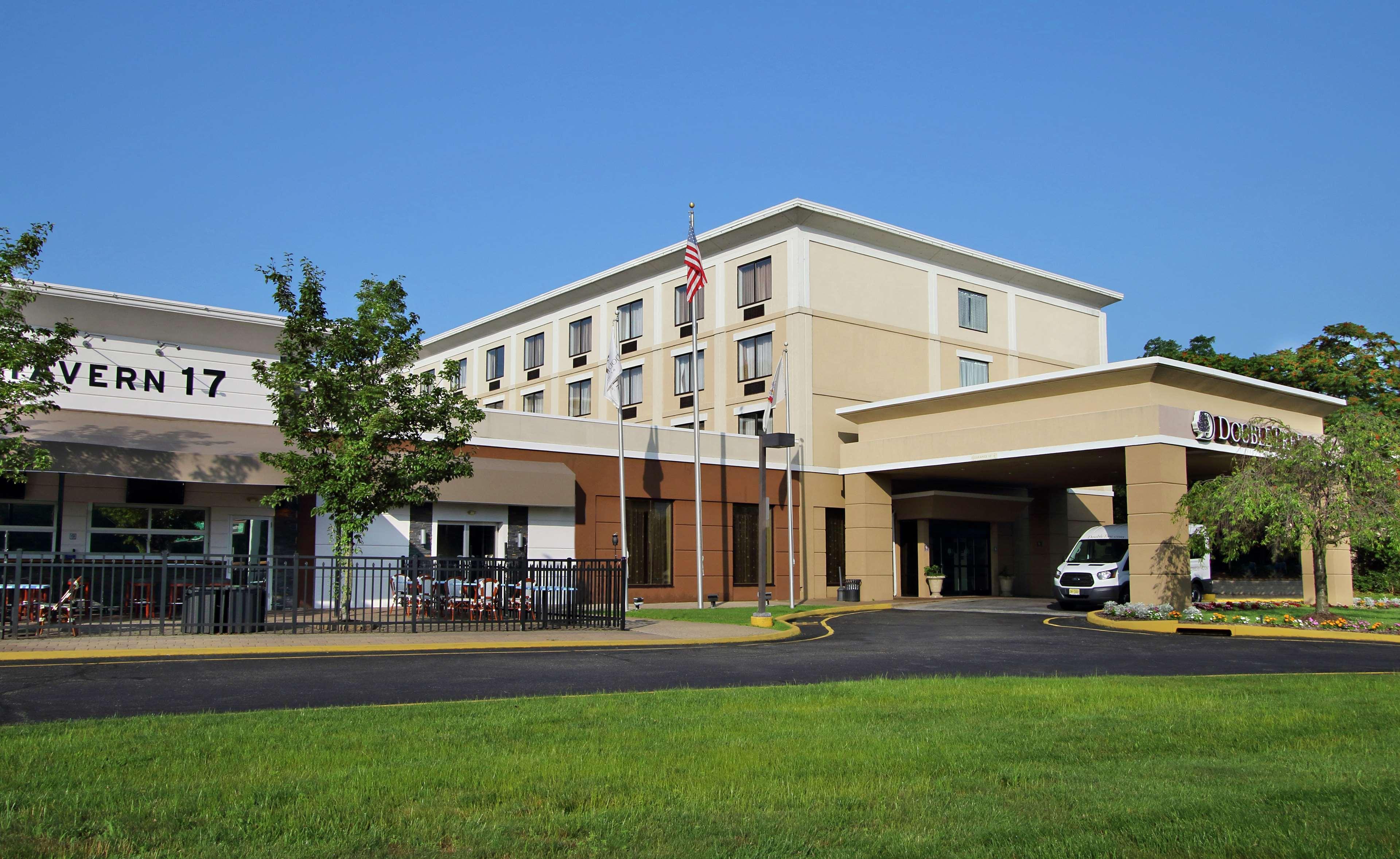 Hotel Doubletree By Hilton Mahwah Zewnętrze zdjęcie