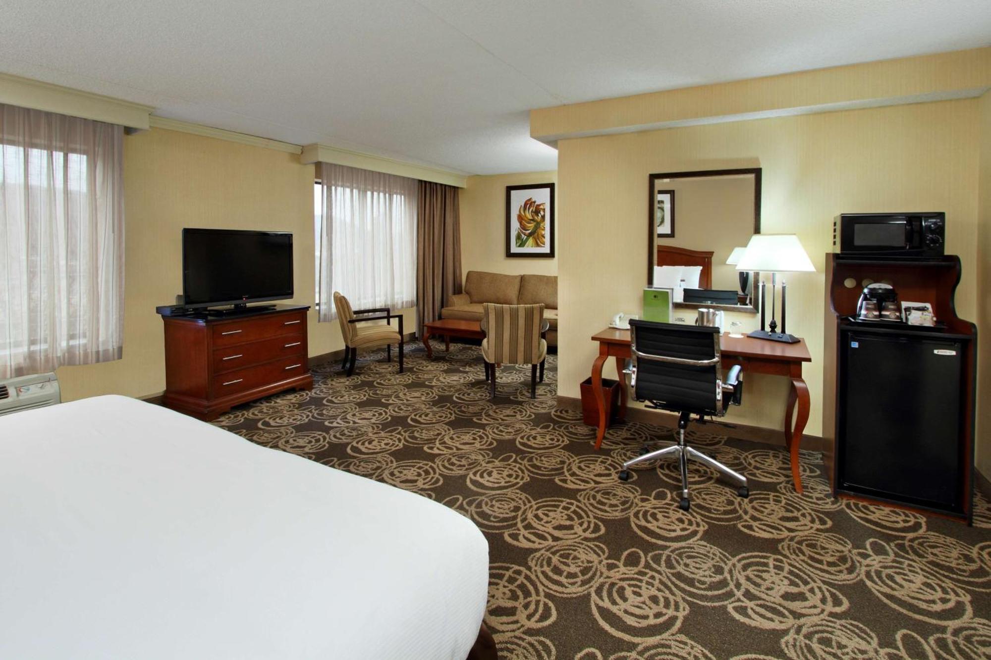 Hotel Doubletree By Hilton Mahwah Zewnętrze zdjęcie